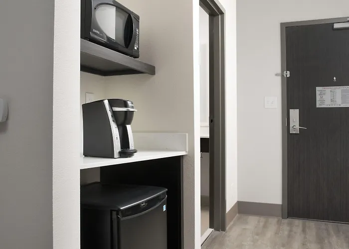 Express Downtown By Ihg Hotel