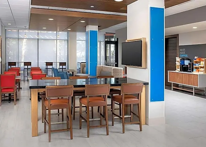 Express Downtown By Ihg Hotel Pensacola